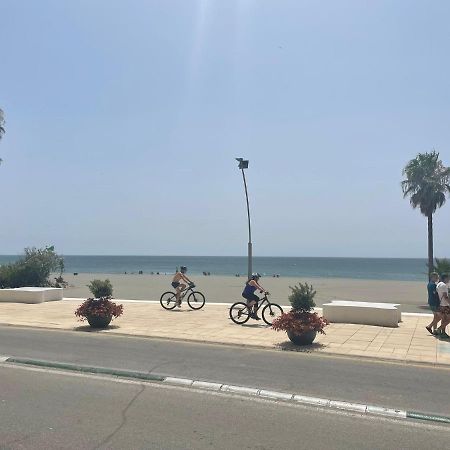 Apto Vista Al Mar Urban And Sea Apartment Естепона Екстериор снимка
